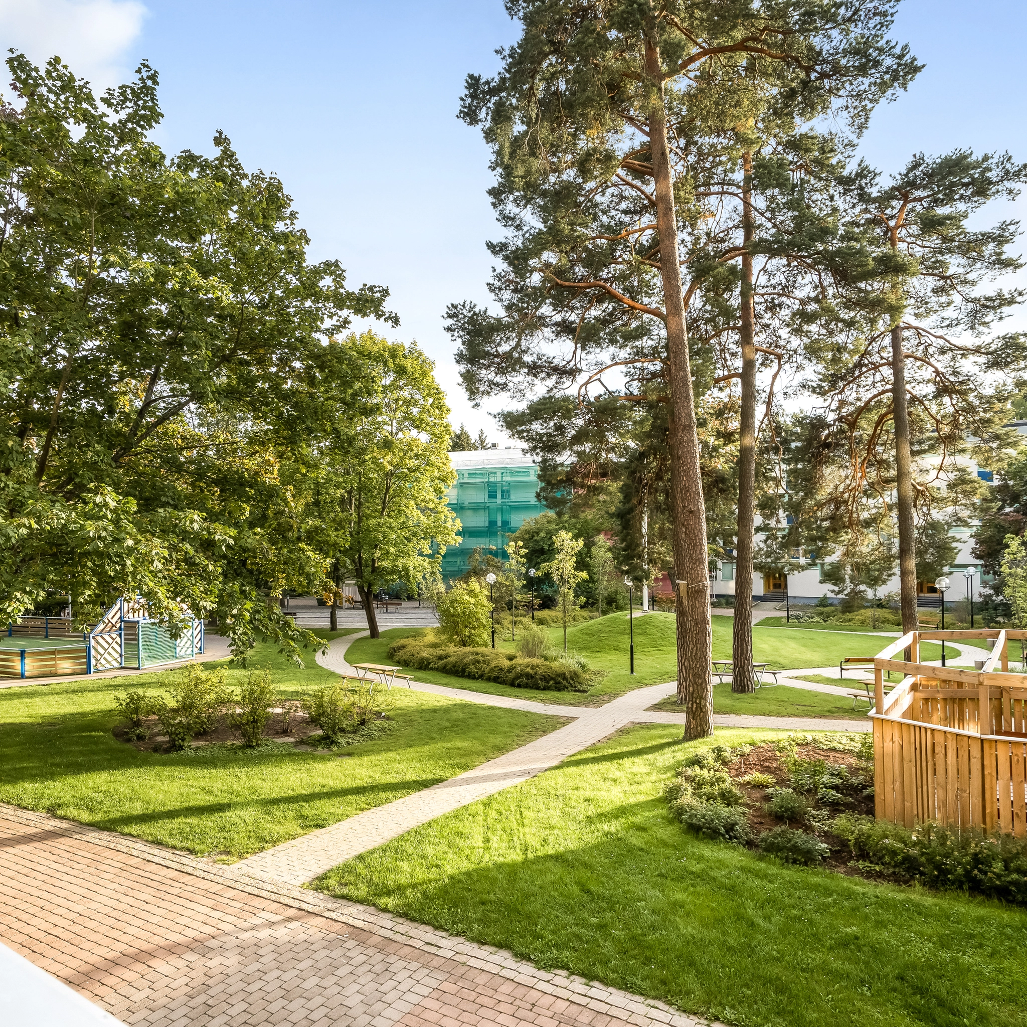 KOMETVÄGEN 13