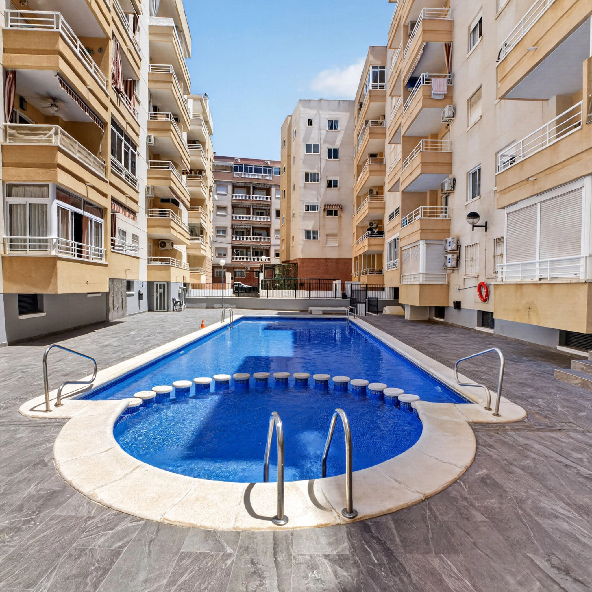 Mysig lägenhet till salu i centrala Torrevieja