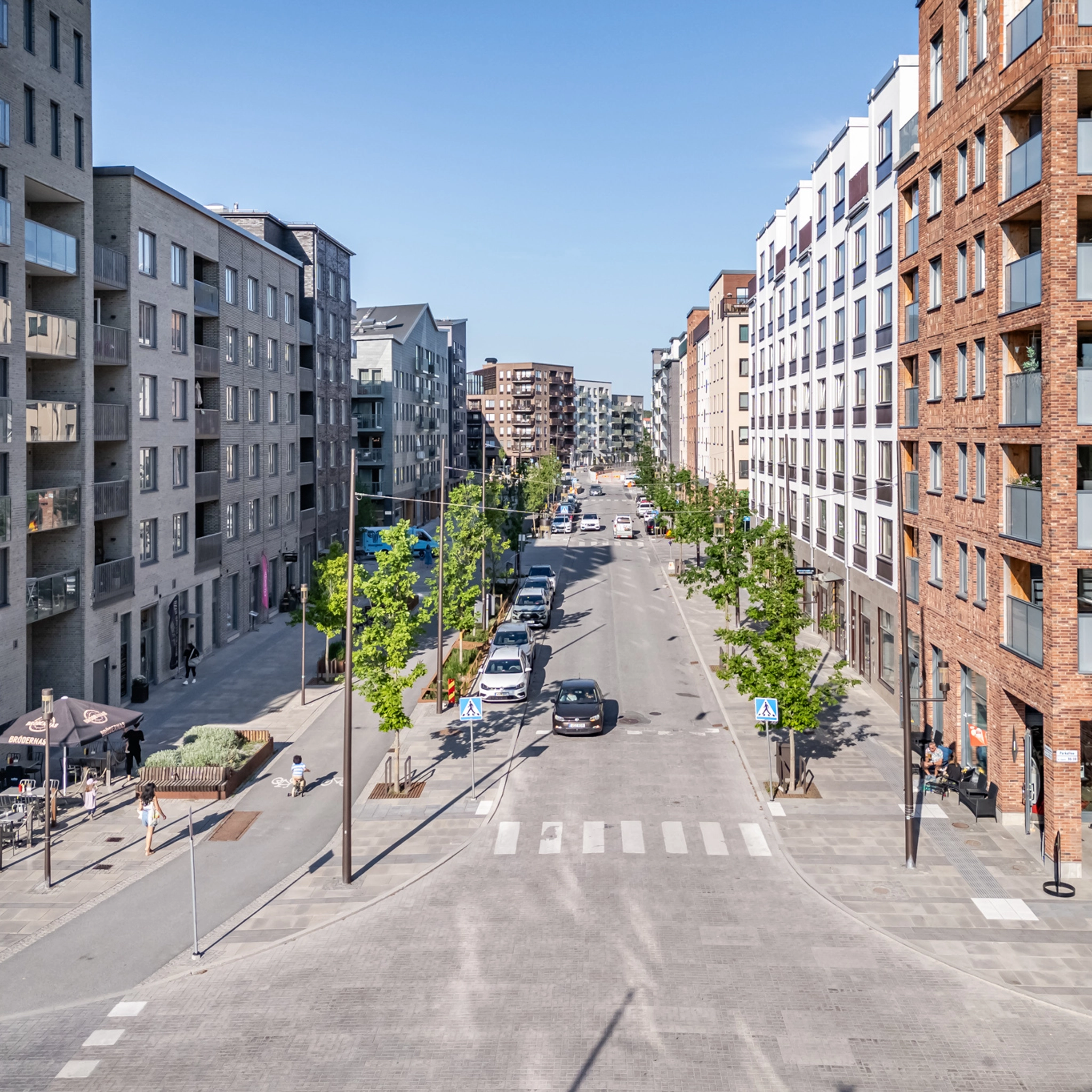 PARKALLÉN 28