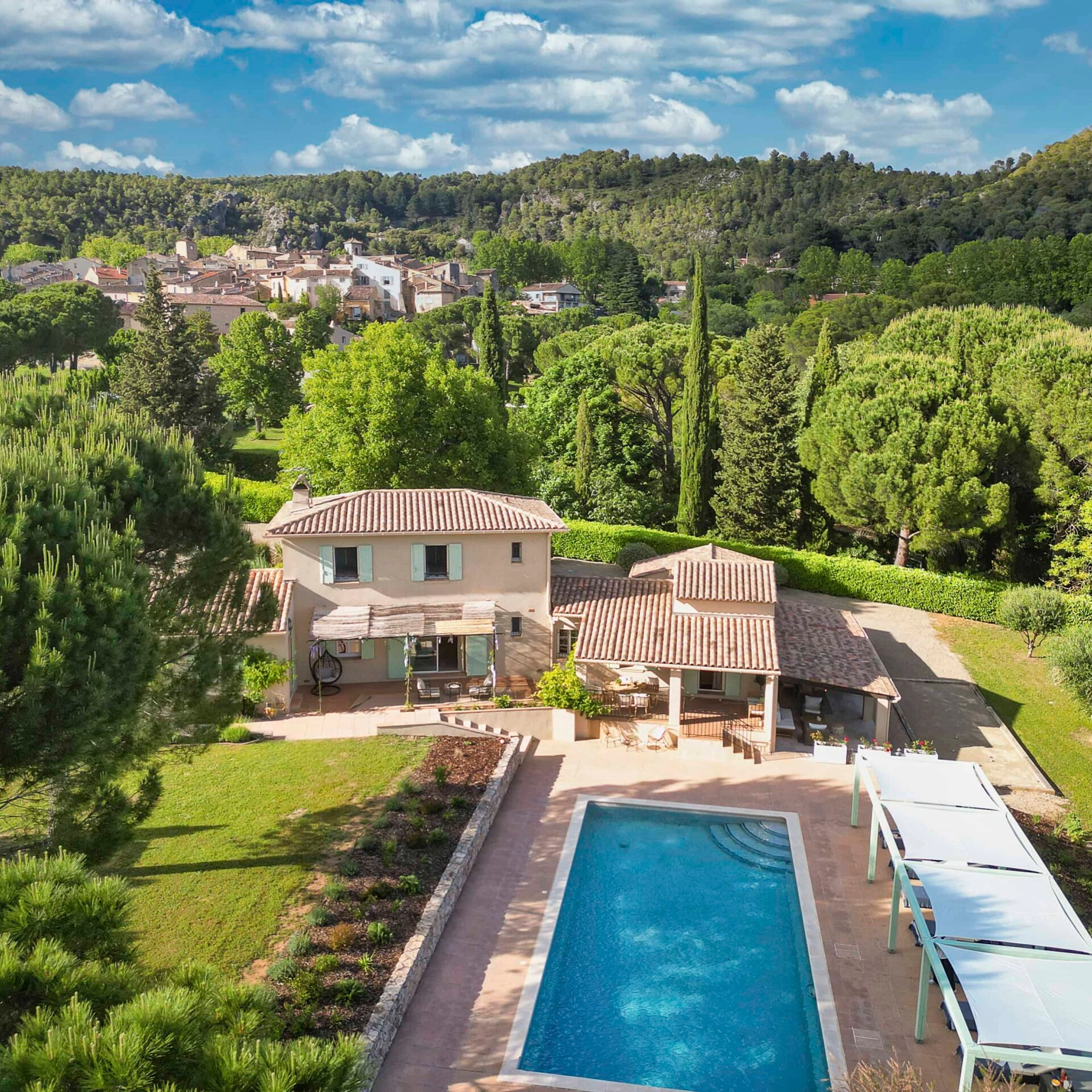 Delägande Grande de Luxe! I Italien, Portugal, Frankrike samt södra