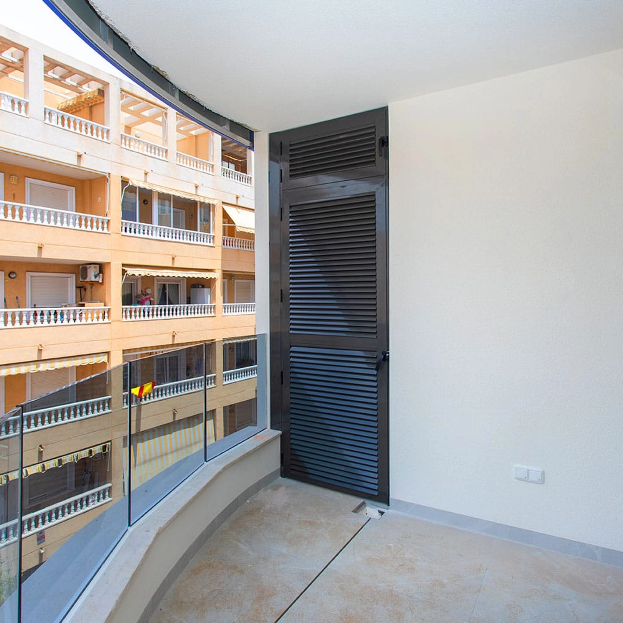Modern lägenhet belägen i centrum av Torrevieja..
