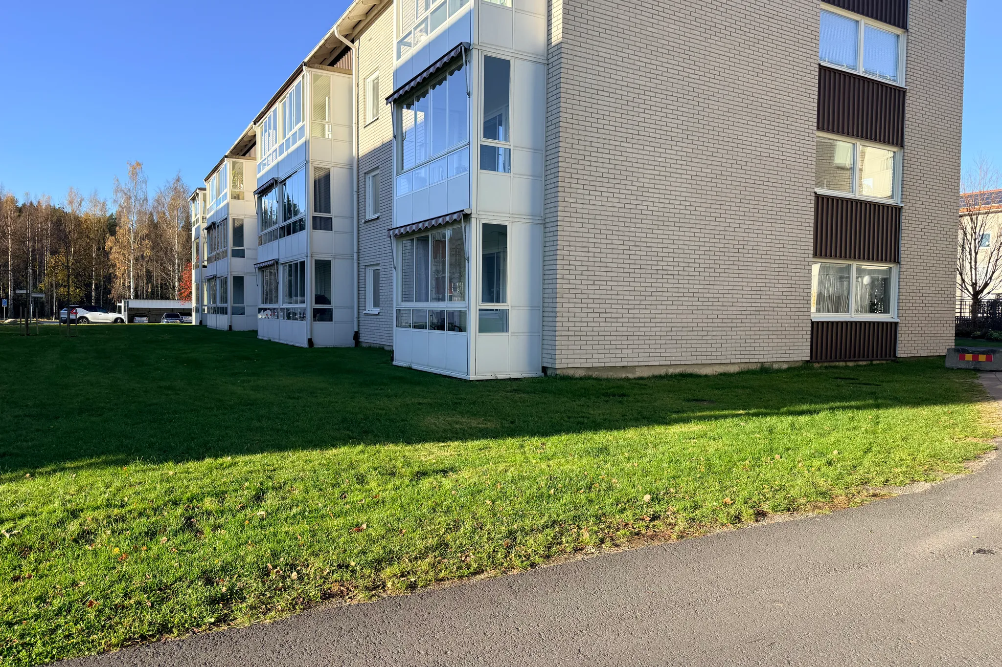 First image of Kronoskogsvägen 63