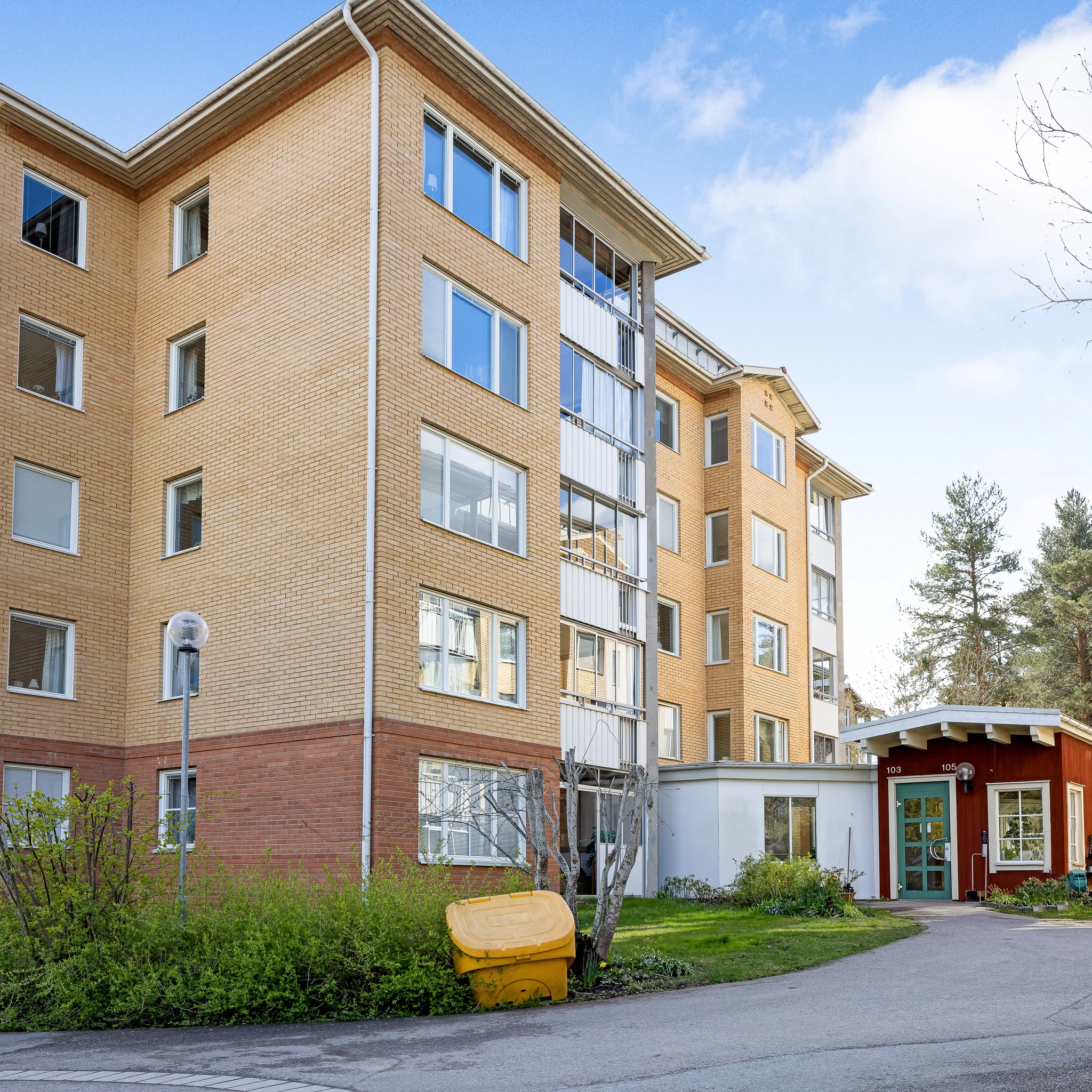 Stenbrohultsvägen 103